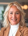 Portrait of Lillian Pagan, Real Estate Advisor \ with Gulf Coast RE Group in Florida