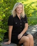 Portrait of Kristin Beck, Real Estate Advisor \ with Gulf Coast RE Group in Florida